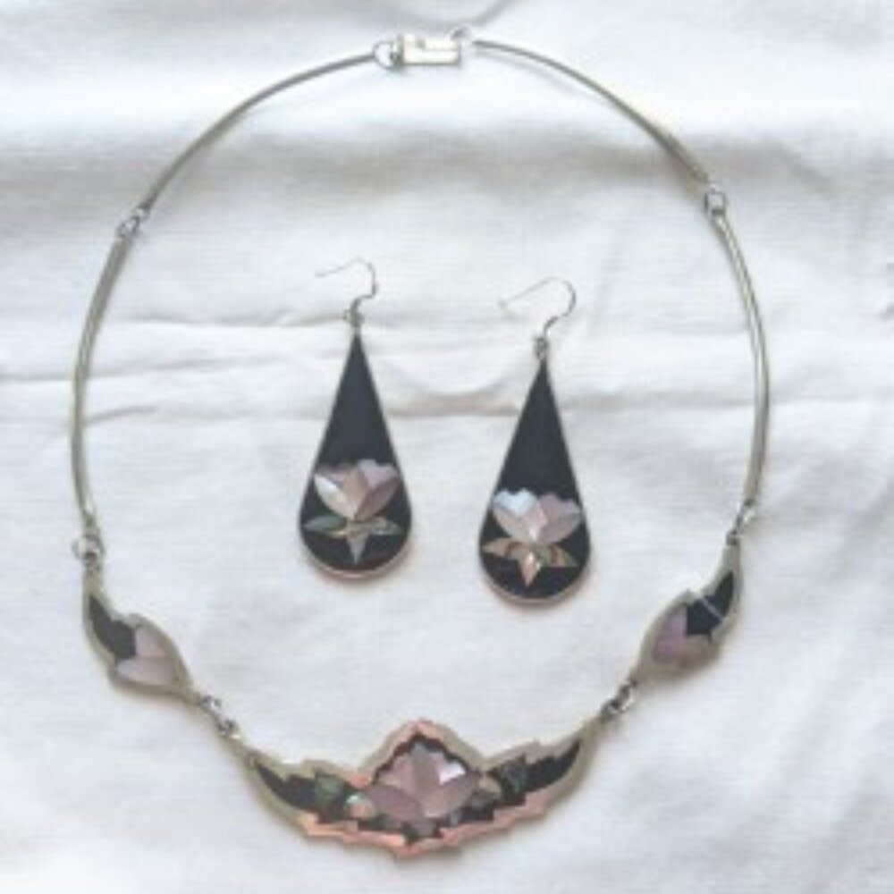 Mexico Alpaca Silver Black Inlay Abalone Necklace and Earring set - Picture 2 of 12